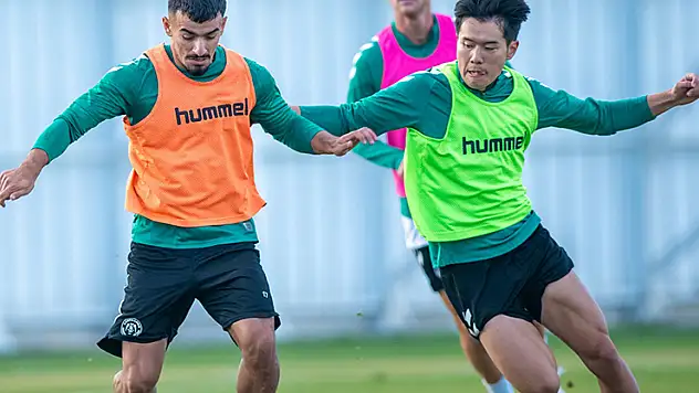 Konyaspor'da gözler Rize'ye döndü