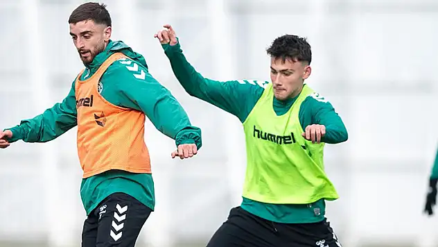 Konyaspor'da izin bitti! Fenerbahçe hazırlığı yeniden başlıyor