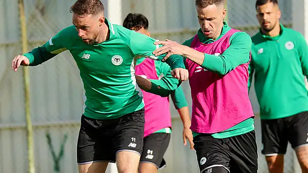 Konyaspor'da izin sona erdi
