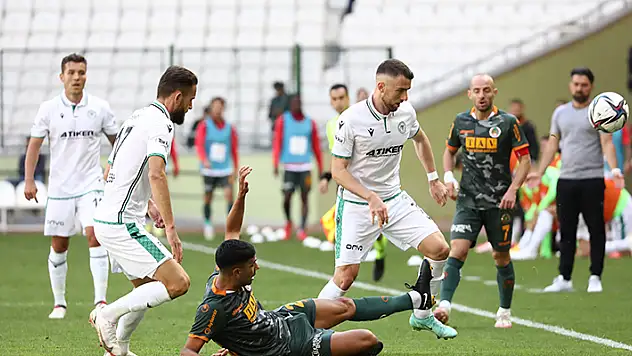 Konyaspor'da izin sürüyor