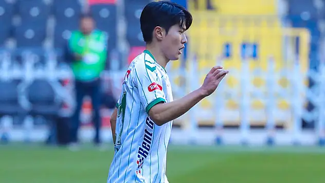 Konyaspor'da Jin-Ho-Jo sarı kart cezalısı