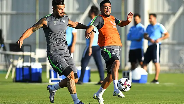Konyaspor'da lisanslar çıkarıldı