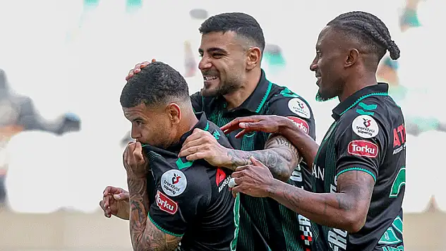 Konyaspor'da Pedrinho suskunluğuna son verdi