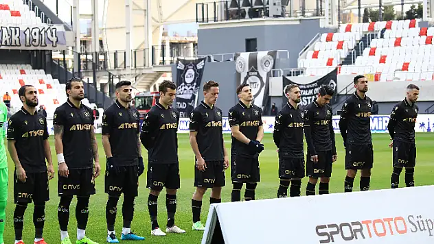 Konyaspor'da stoper arayışları sürüyor 