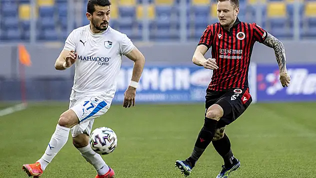 Konyaspor'da yeni aday Emrah 