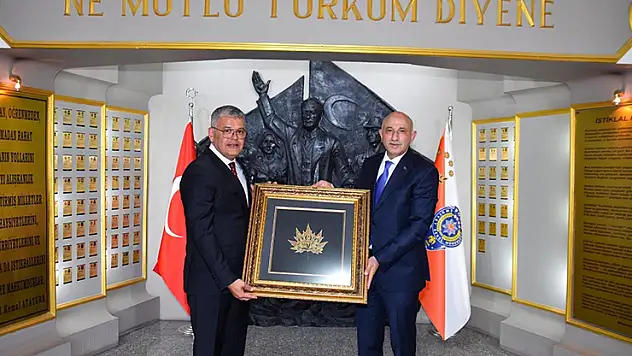 Konyaspor'da ziyaretler sürüyor
