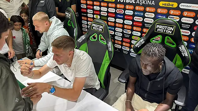Konyasporlu futbolcular, taraftarla buluşacak