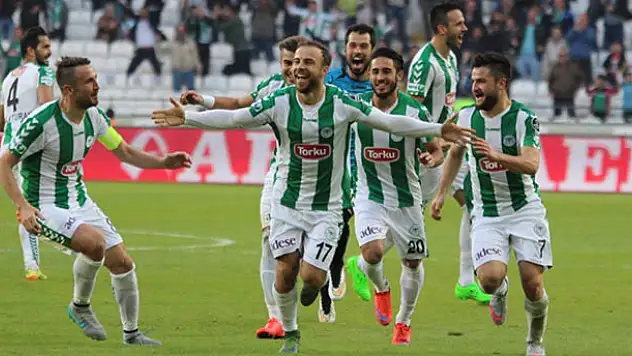 Konyasporlu futbolculardan 'evet' paylaşımı