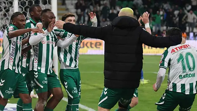 Konyaspor'un evinde bileği bükülmüyor!
