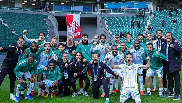 Konyaspor'un genç ismi Melih: Takımımla gurur duyuyorum