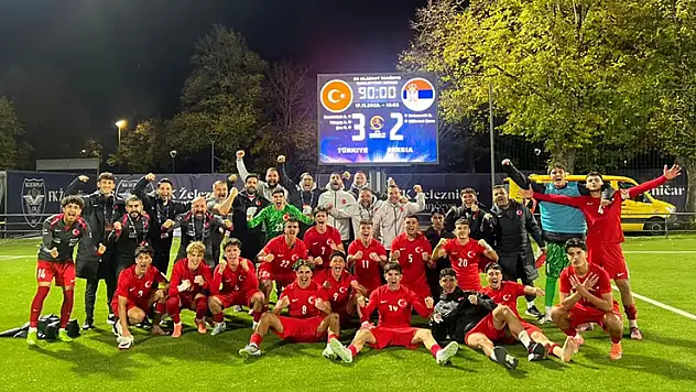 Konyaspor'un genç millileri 2. tura yükseldi