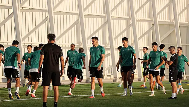Konyaspor'un İzmir seferi başlıyor