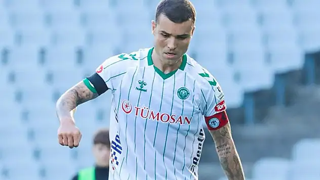 Konyaspor'un kaptanı 2. kez 'dalya' dedi
