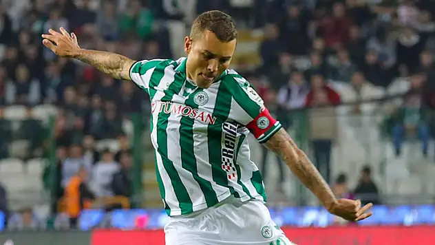 Konyaspor'un kaptanı taraftardan özür diledi