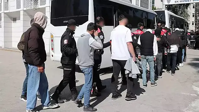 Kopya sitelerle 180 milyon liralık vurgun!
