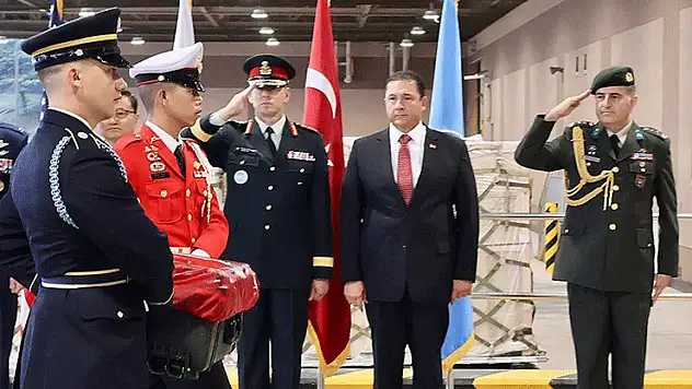 Kore Savaşı'nda şehit olan 4 Türk askerinin kalıntıları 75 yıl sonra Türk yetkililere teslim edildi