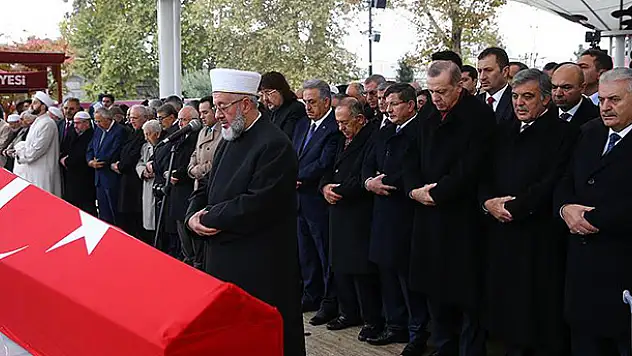 Korkut Özal son yolculuğuna uğurlandı