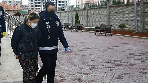 Koronavirüsten öldüğünü iddia ettiği üvey oğlunu döverek öldürmüş