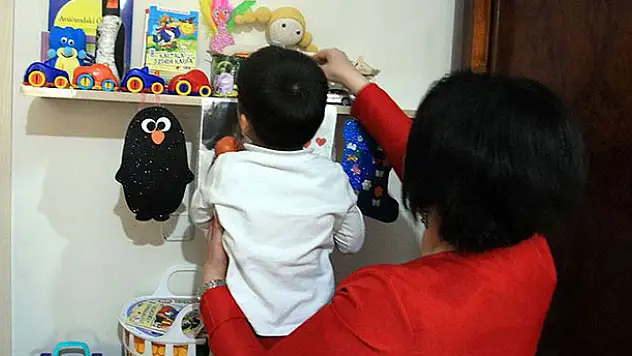 Koruyucu aileler 6 bin 801 çocuğun 'sıcak yuvası' oldu