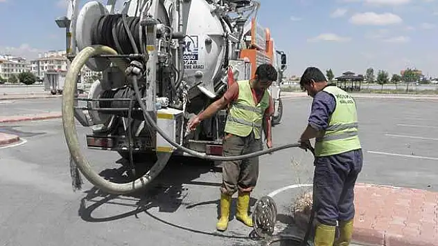 Koski rögar temizliğiyle kötü kokuları önlüyor