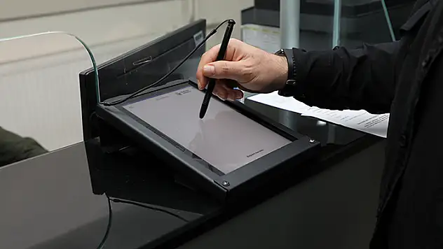 KOSKİ yine bir ilki daha gerçekleştiriyor: Biyometrik imza ile abonelik işlemleri dijitalleşiyor
