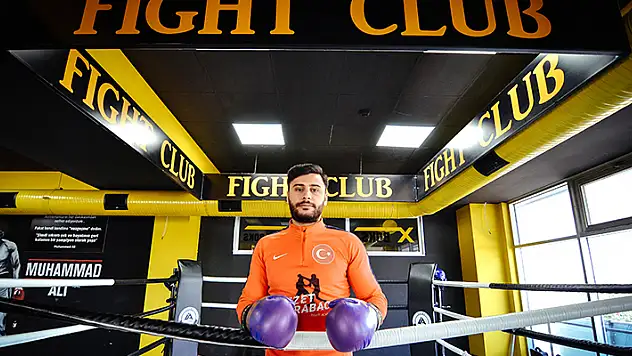 Kovid-19 atlatan Konyalı milli sporcu İzzet Arabacı:  'Ringe çıkıp nakavt olmaya benziyor'