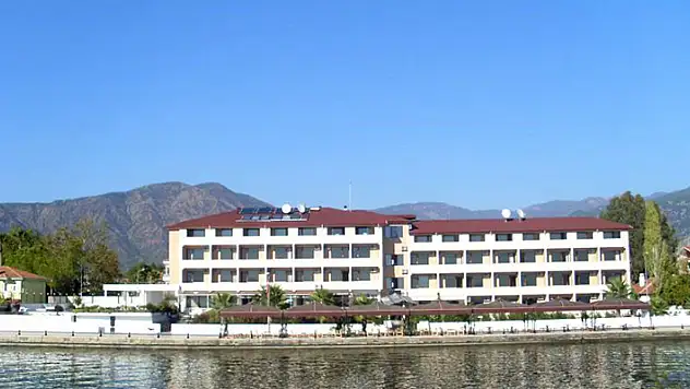 Köyceğiz Belediyesi 71 odalı oteli kiraya veriyor
