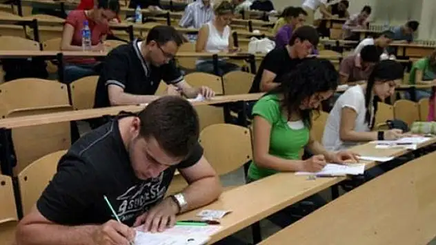 KPSS 2015 A Grubu ve Öğretmenlik sınavı soruları ve cevapları