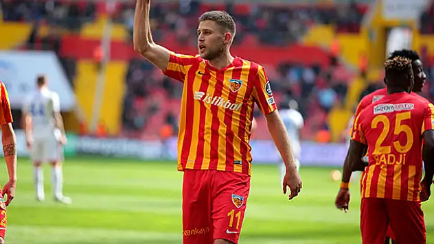 Kravets Konyaspor yolunda