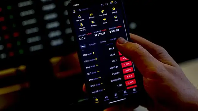 Kripto para piyasasından 1 trilyon dolar silindi