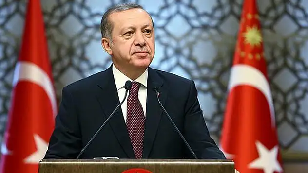 Kritik toplantı sonrası Erdoğan 1 Mayıs kararını açıkladı! 3 gün daha...