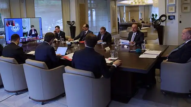 Kritik zirvede Erdoğan'dan dünyaya çağrısı