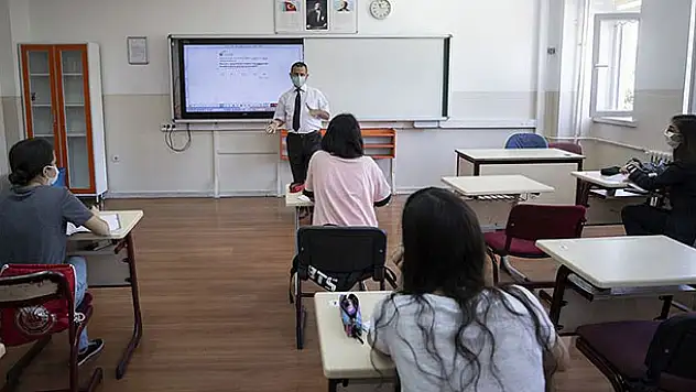 Kronik hastalığı olan lise öğrencileri uzaktan eğitim alabilecek