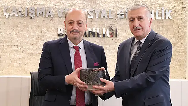 KSO Başkanı Büyükeğen, Bakan Bilgin'e Konya sanayisinin taleplerini iletti