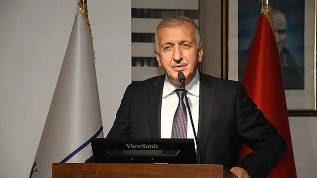 KSO Başkanı Büyükeğen: Elektrik ve doğal gazdaki indirimler, sanayicilerimizin üretim motivasyonunu artırıyor