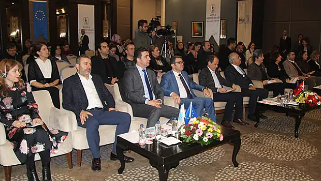 KSO'dan en fazla kadın istihdam eden sanayicilere plaket