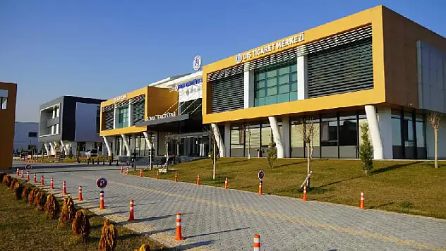 KTO Dış Ticaret Merkezi ihracatçı firmalara 175 ülkeden direkt müşteri bilgisi sağlıyor
