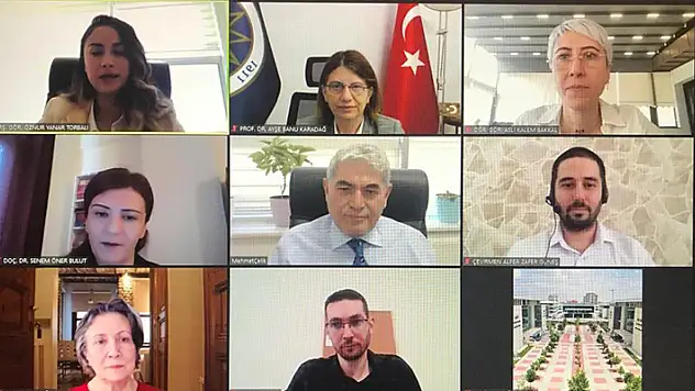 KTO Karatay'da 'Çeviri ve Teknoloji' konuşuldu
