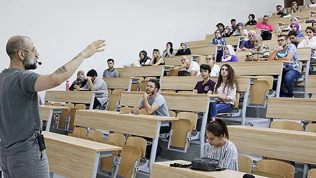 KTO Karatay'da'Hayallerinizi Birlikte Tasarlayalım'konferansı