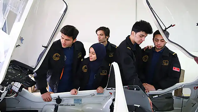 KTO Karatay'ın eğitim uçakları yola çıktı
