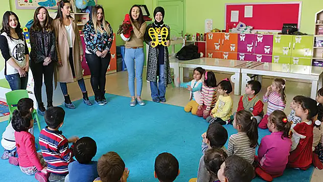KTO Karatay Üniversitesi Çocuk Gelişimi Öğrencileri, Miniklerle Buluştu