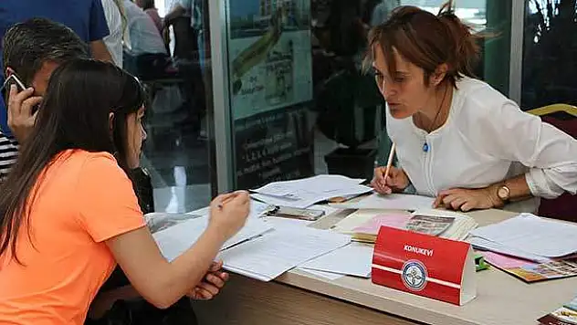 KTO Karatay Üniversitesi'nde Kayıt Heyecanı Başladı