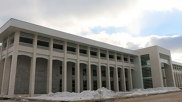 KTO Karatay Üniversitesi'ne modern Hukuk Fakültesi binası