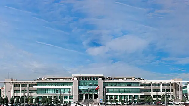 KTO Karatay Üniversitesi öğrencilerinden ALES'te büyük başarı