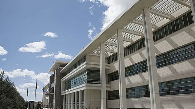 KTO Karatay Üniversitesi öğrencilerine TÜBİTAK'tan davet
