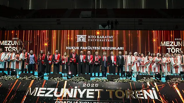 KTO Karatay Üniversitesinde mezuniyet coşkusu