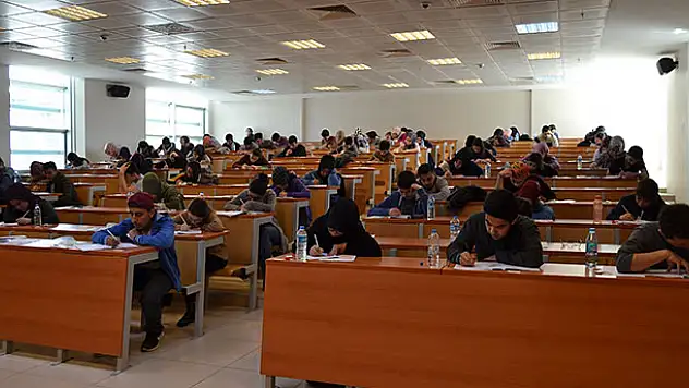 KTO Karatay Üniversitesinden Türkiye genelinde TYT deneme sınavı