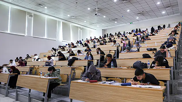 KTO Karatay'da ödüllü deneme sınavı ile YKS provası