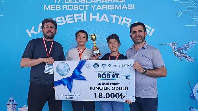 'KTP_Ayışığı1' robotu Türkiye ikincisi oldu