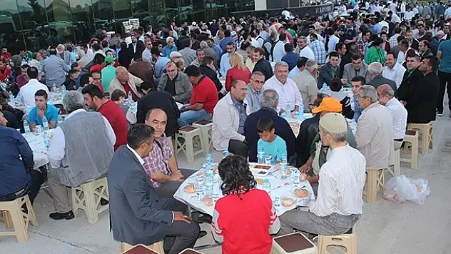 KTSO üyeleri iftarda buluştu